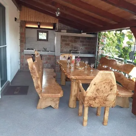 Tajci Apartman 1 Apartment Ugljan
